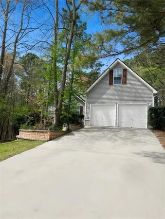 $385,000 | 2072 Amberly Crossing Lane, Dacula, GA 30019