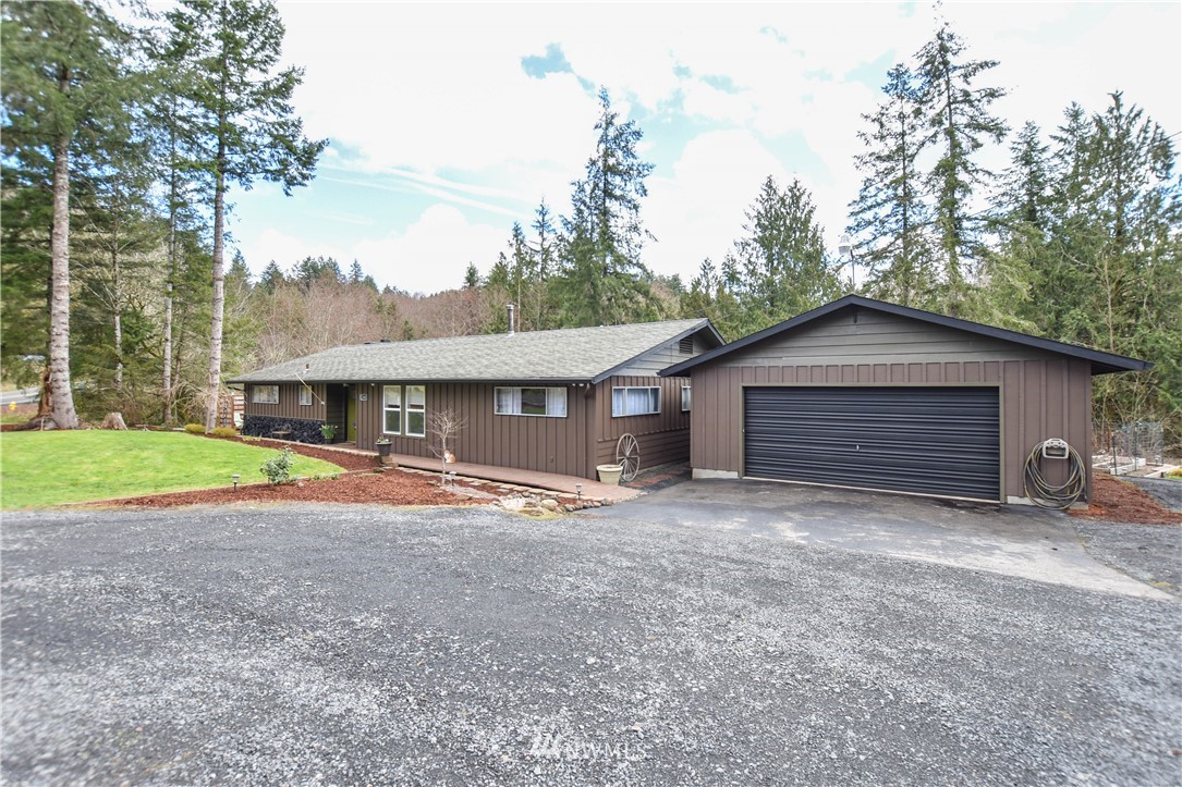 1245 Ostrander Road Kelso, WA 98626 - Photo 2 of 25 Gallery Image 2