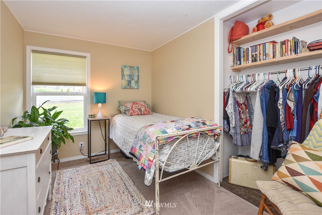 1245 Ostrander Road Kelso, WA 98626 - Photo 18 of 25 Gallery Image 18