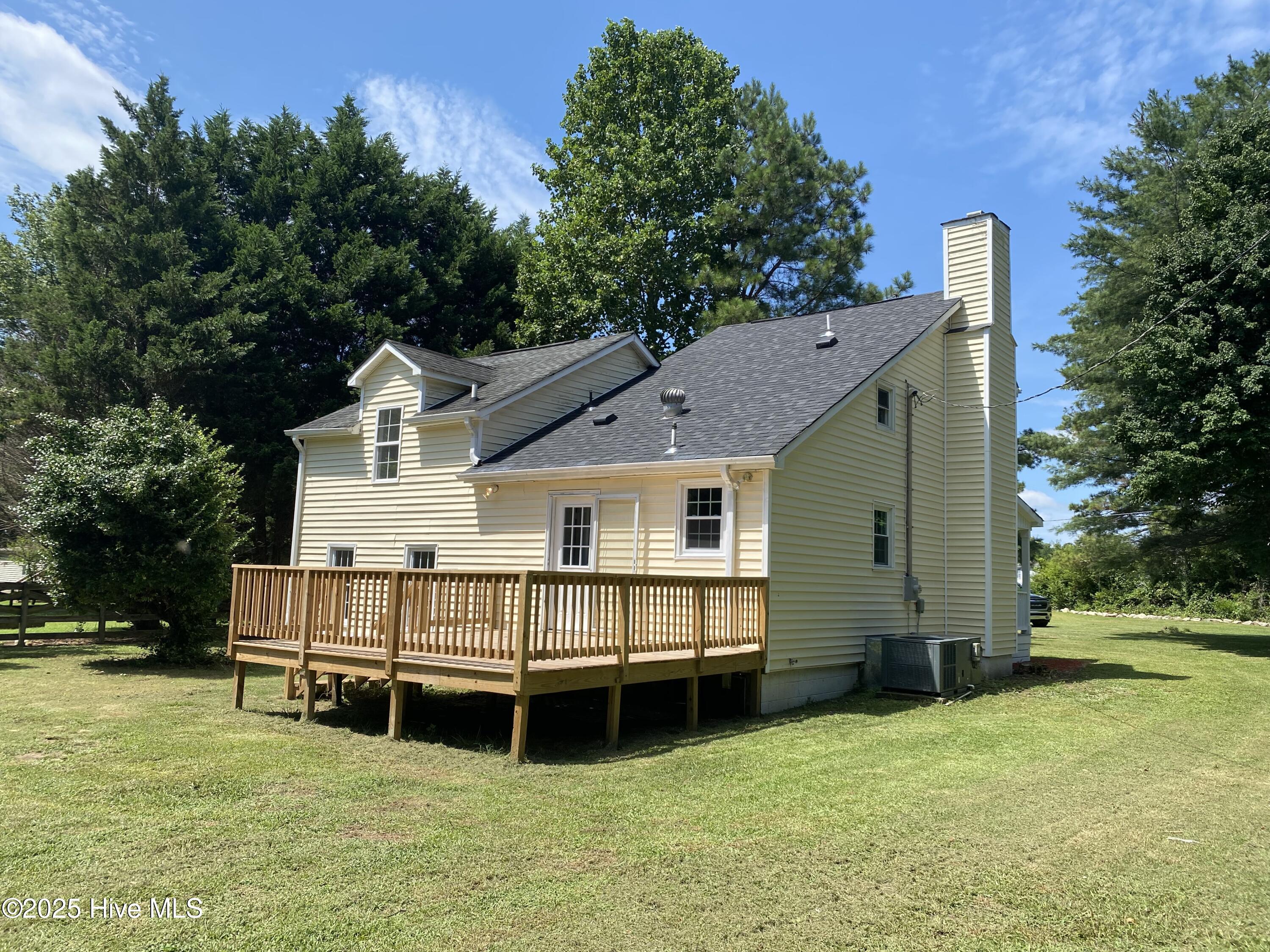 5937 Leonard Road Nashville, NC 27856 - Photo 2 of 32 IMG_2122