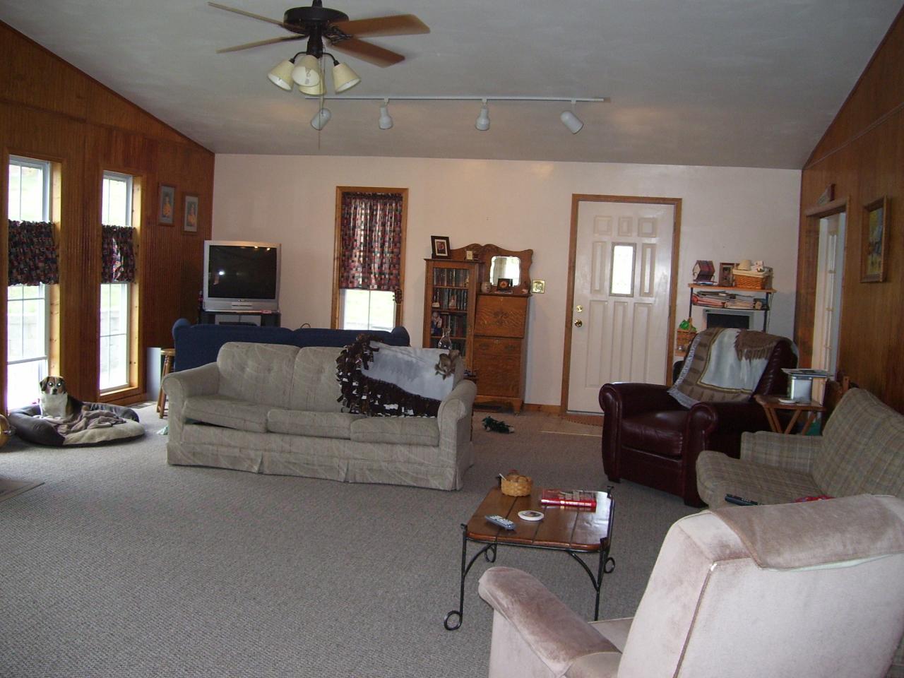 261 Post Road Roanoke, VA 24019 - Photo 4 of 6 a living room with furniture and a large window