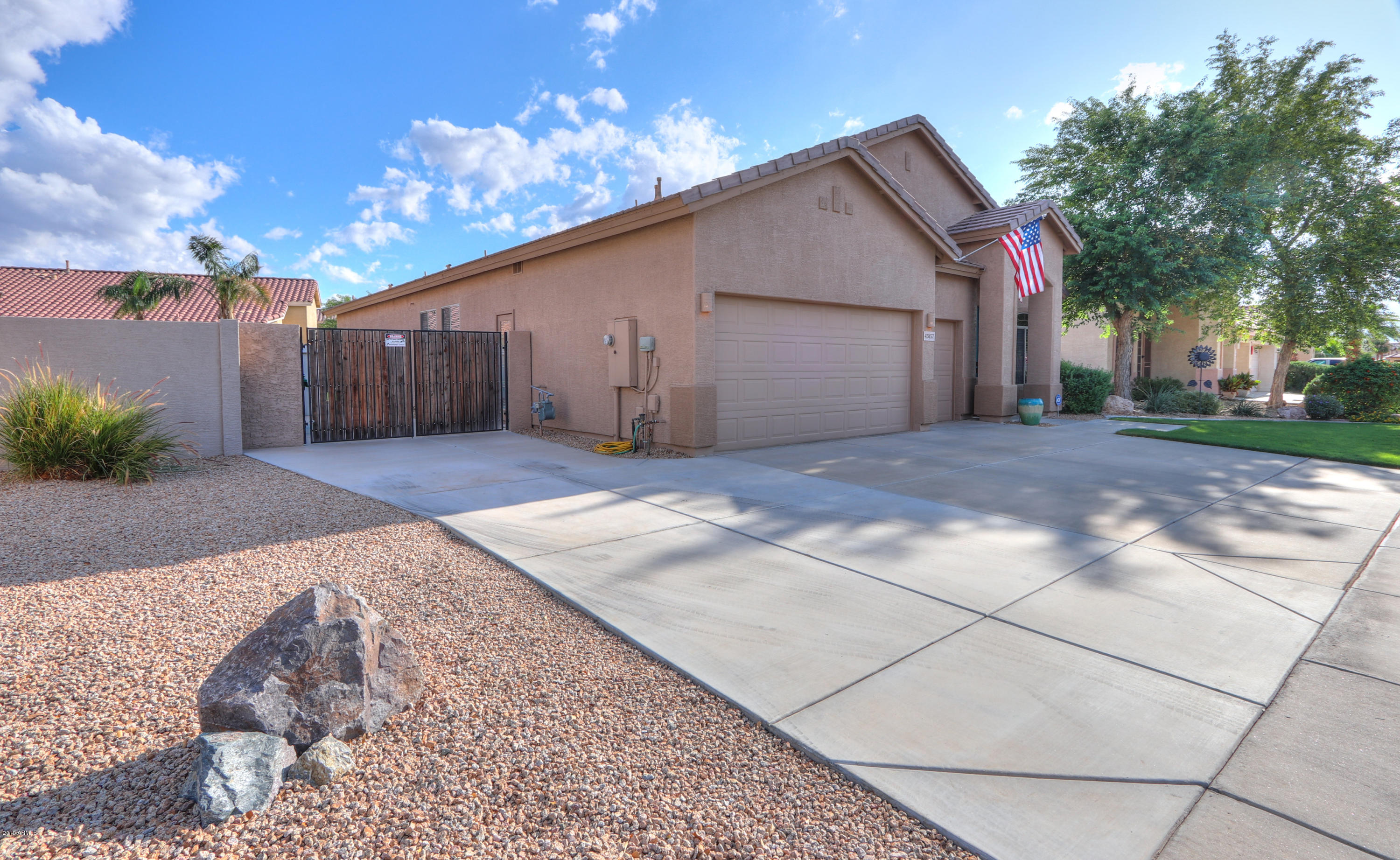43157 West Venture Road Maricopa, AZ 85138 - Photo 3 of 54 02