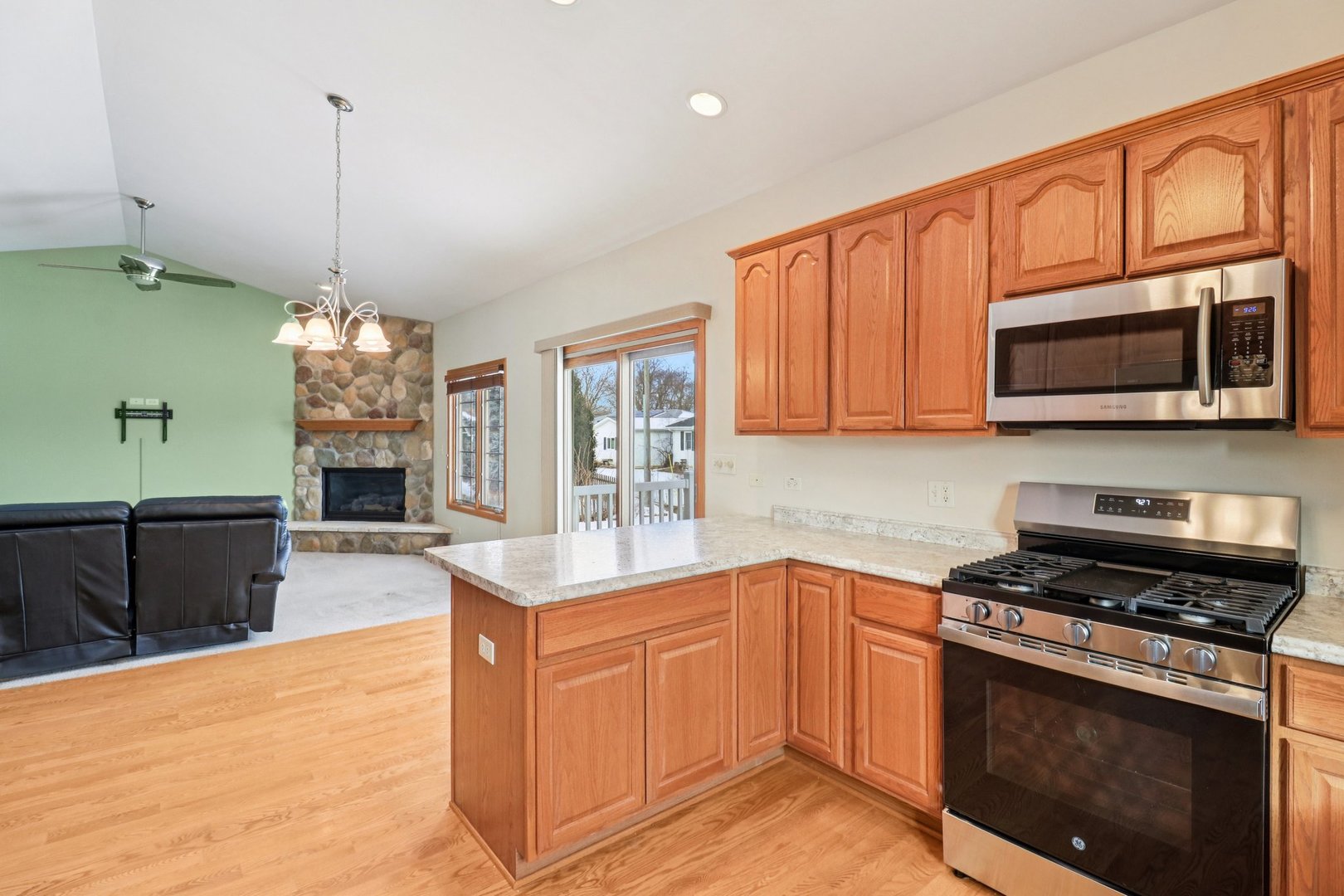 832 Mary Court Marengo, IL 60152 - Photo 11 of 42