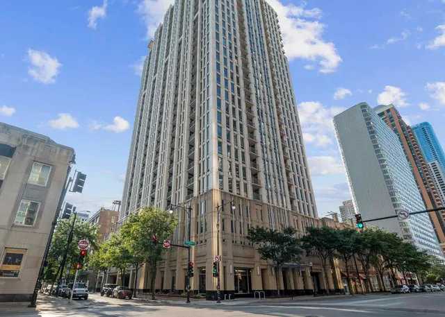 $25,000 | 1250 South Michigan Avenue, Unit P126, Chicago, IL 60605