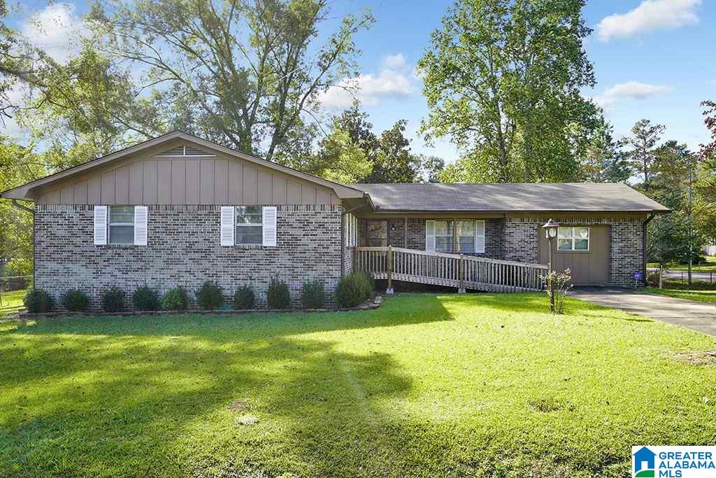 821 9th Street Pleasant Grove, AL 35127 - Photo 1 of 26