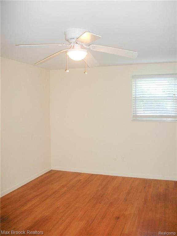 1730 Inverness Street Keego Harbor, MI 48320 - Photo 8 of 19