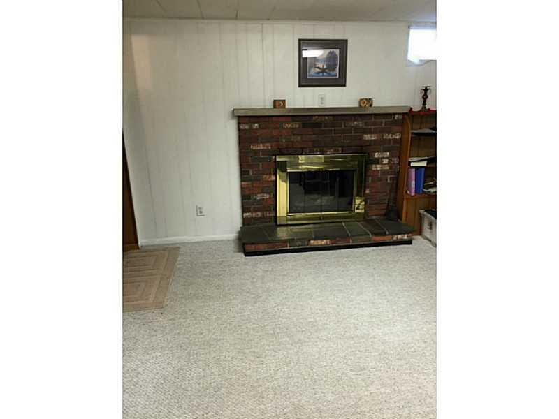 677 Davidson Drive Rochester, PA 15074 - Photo 19 of 25 Family Room.