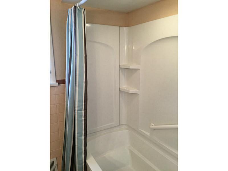 677 Davidson Drive Rochester, PA 15074 - Photo 10 of 25 Full Bath.