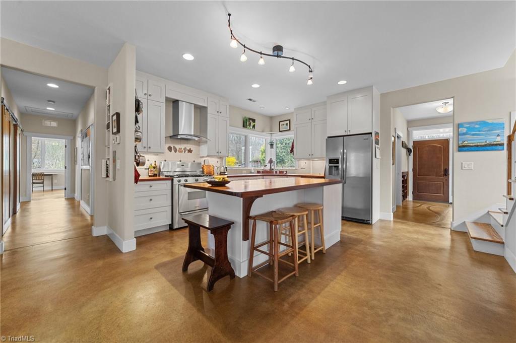 8804 Dapple Grey Road Oak Ridge, NC 27310 - Photo 6 of 48