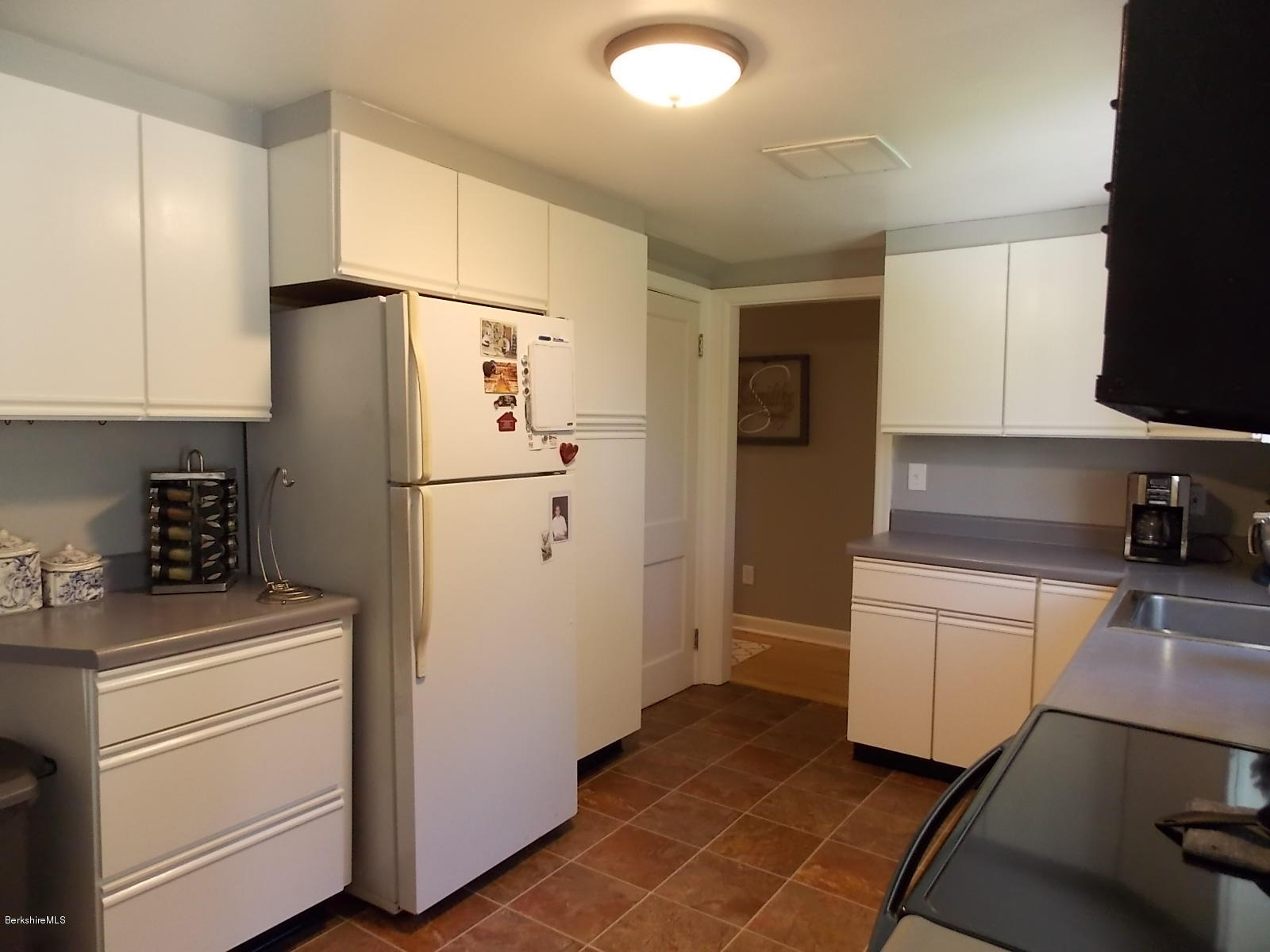 244 Holmes Road Pittsfield, MA 01201 - Photo 4 of 25 kitchen