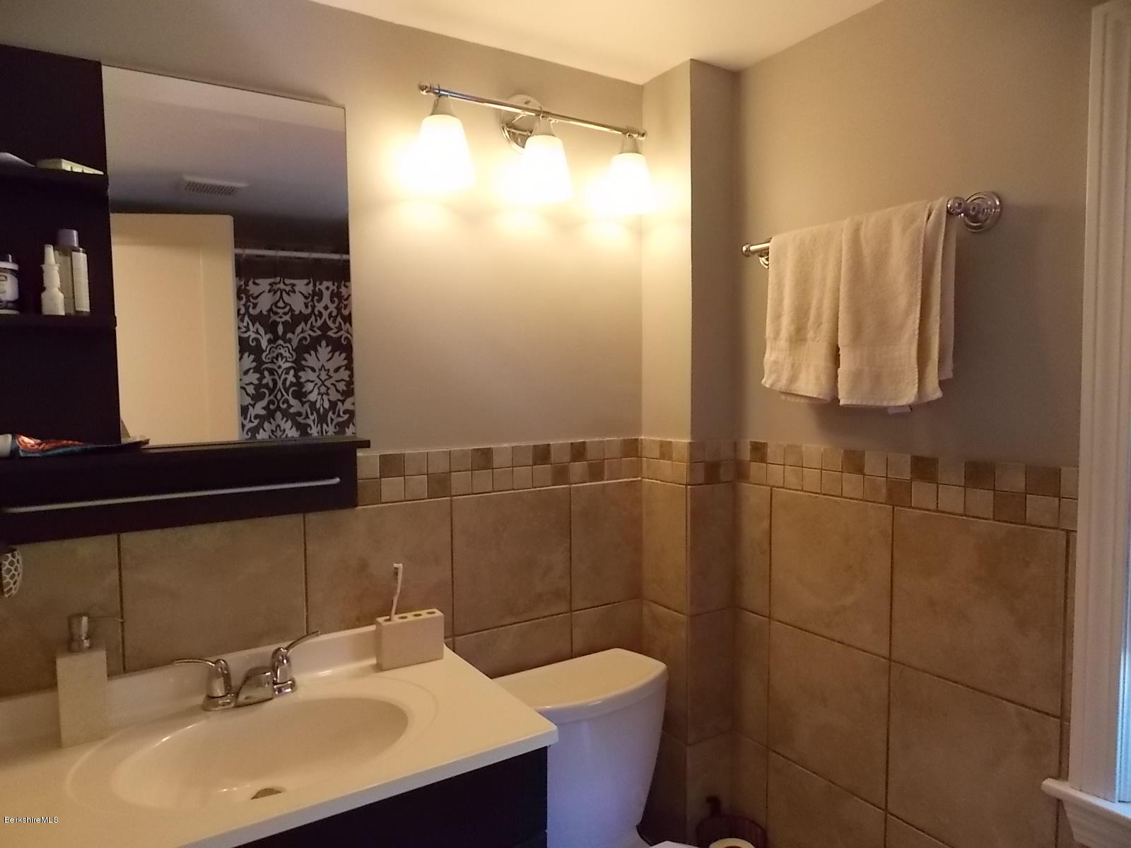 244 Holmes Road Pittsfield, MA 01201 - Photo 5 of 25 full bath