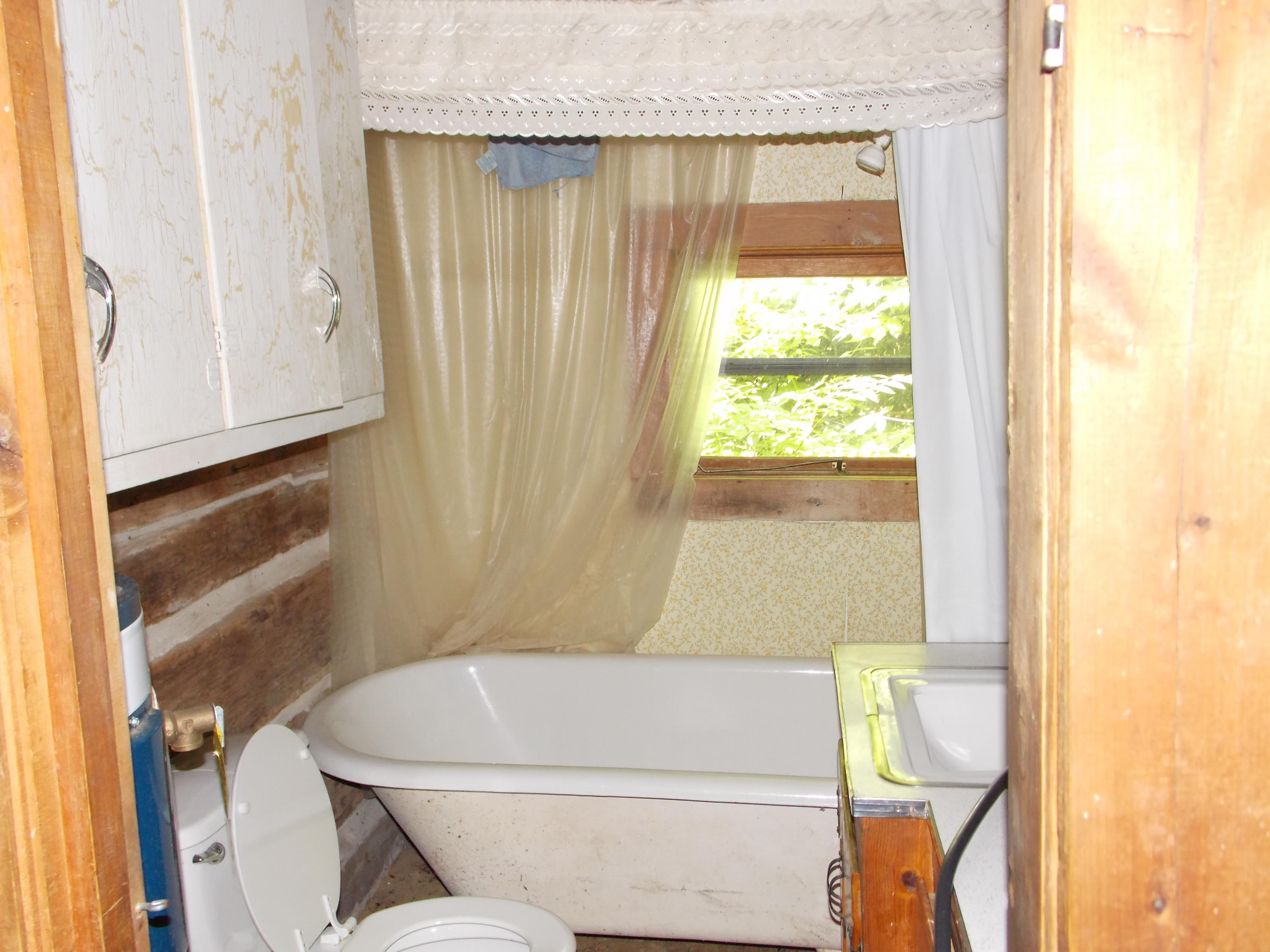 2090 Hening Road Monterey, TN 38574 - Photo 14 of 34 DSCN1928 - Copy (2)