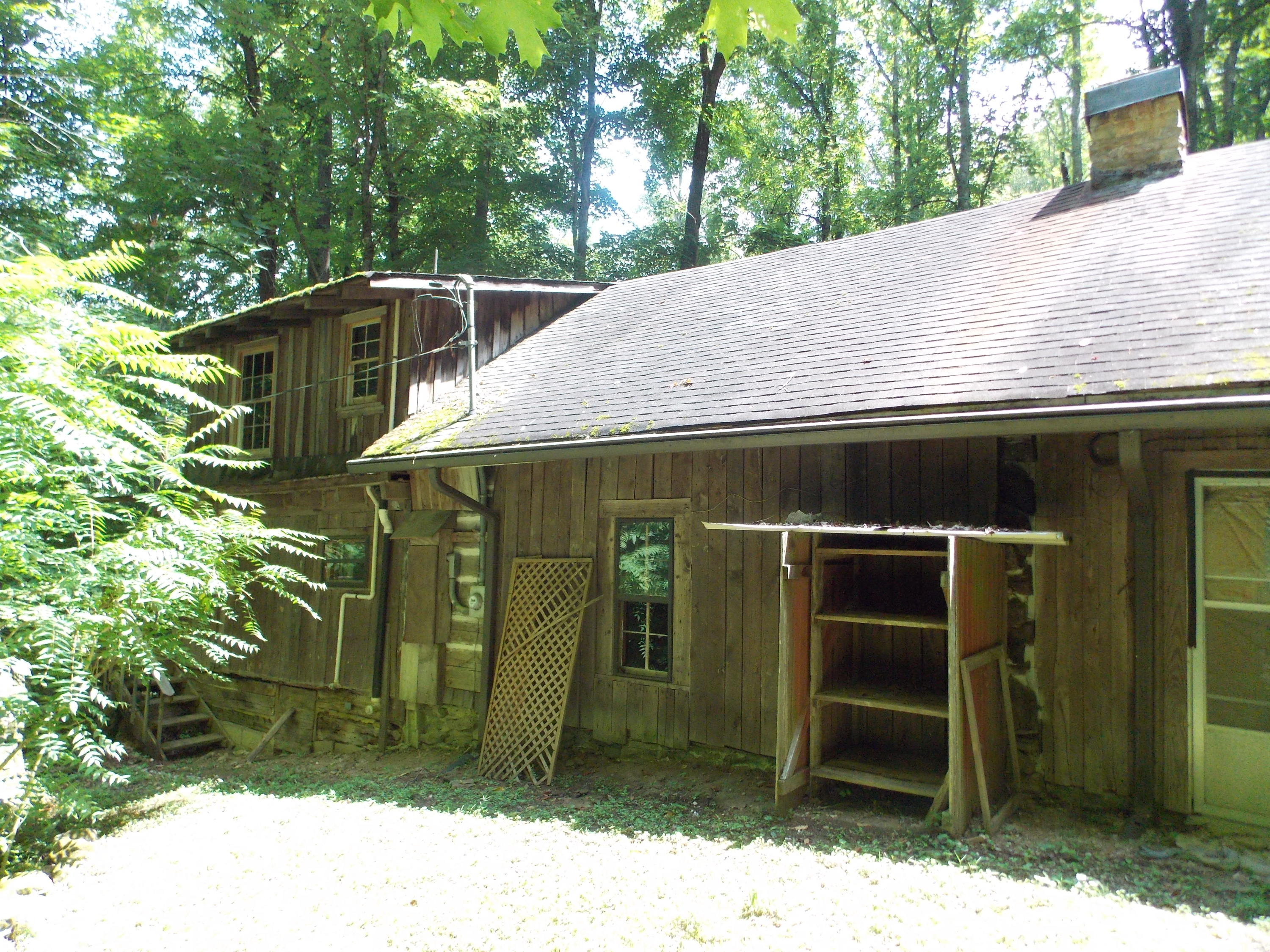 2090 Hening Road Monterey, TN 38574 - Photo 26 of 34 DSCN1960