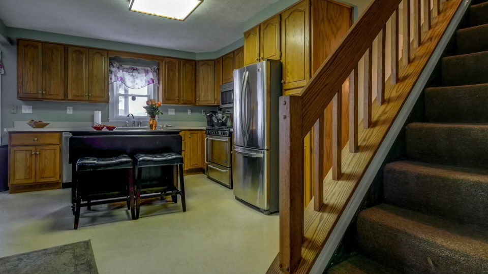 54 Ramsay Street Manchester, NH 03103 - Photo 6 of 25