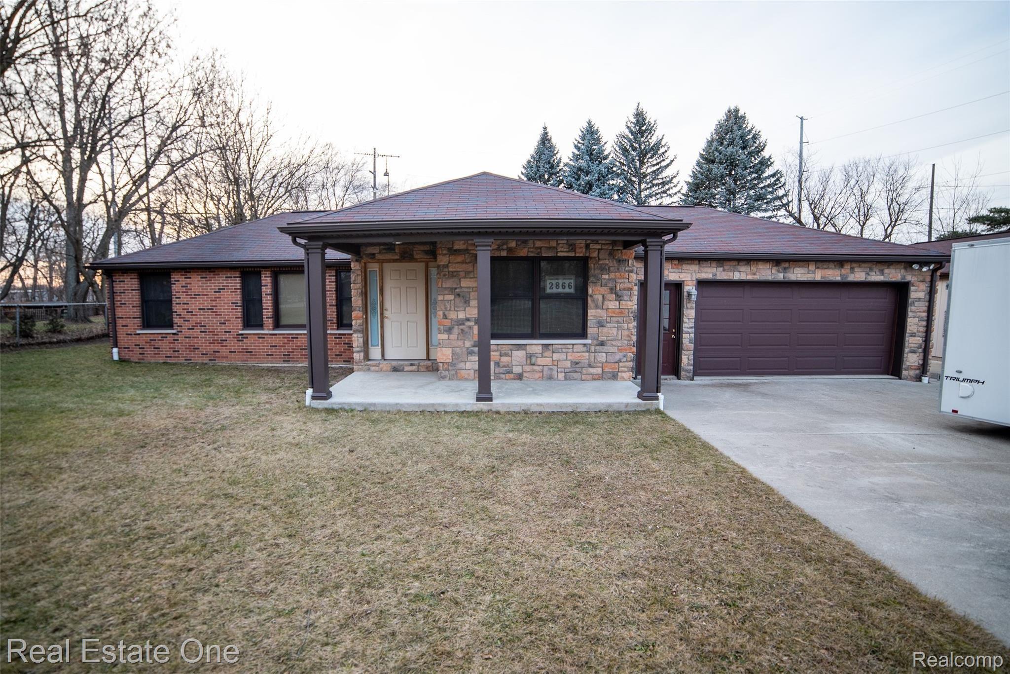 2866 Avalon Road Rochester, MI 48309 - Photo 1 of 33 BMP_2051 copy.jpg