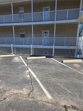 $440,000 | 248 Plaza Gardens Court, Unit 1B, Camdenton, MO 65020