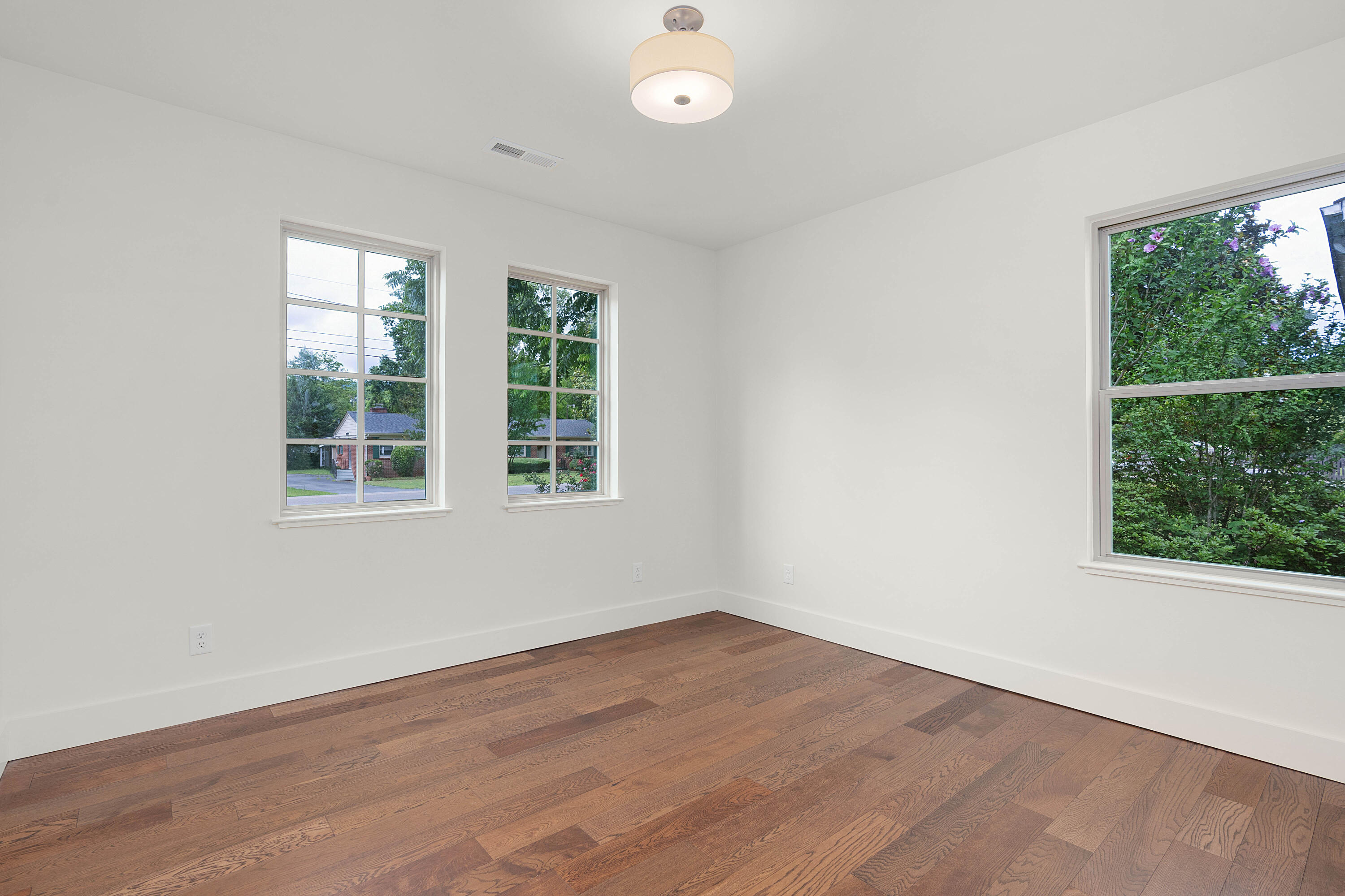 3502 Redding Road Chattanooga, TN 37415 - Photo 22 of 34 17 - 3502 Redding Road - Interior