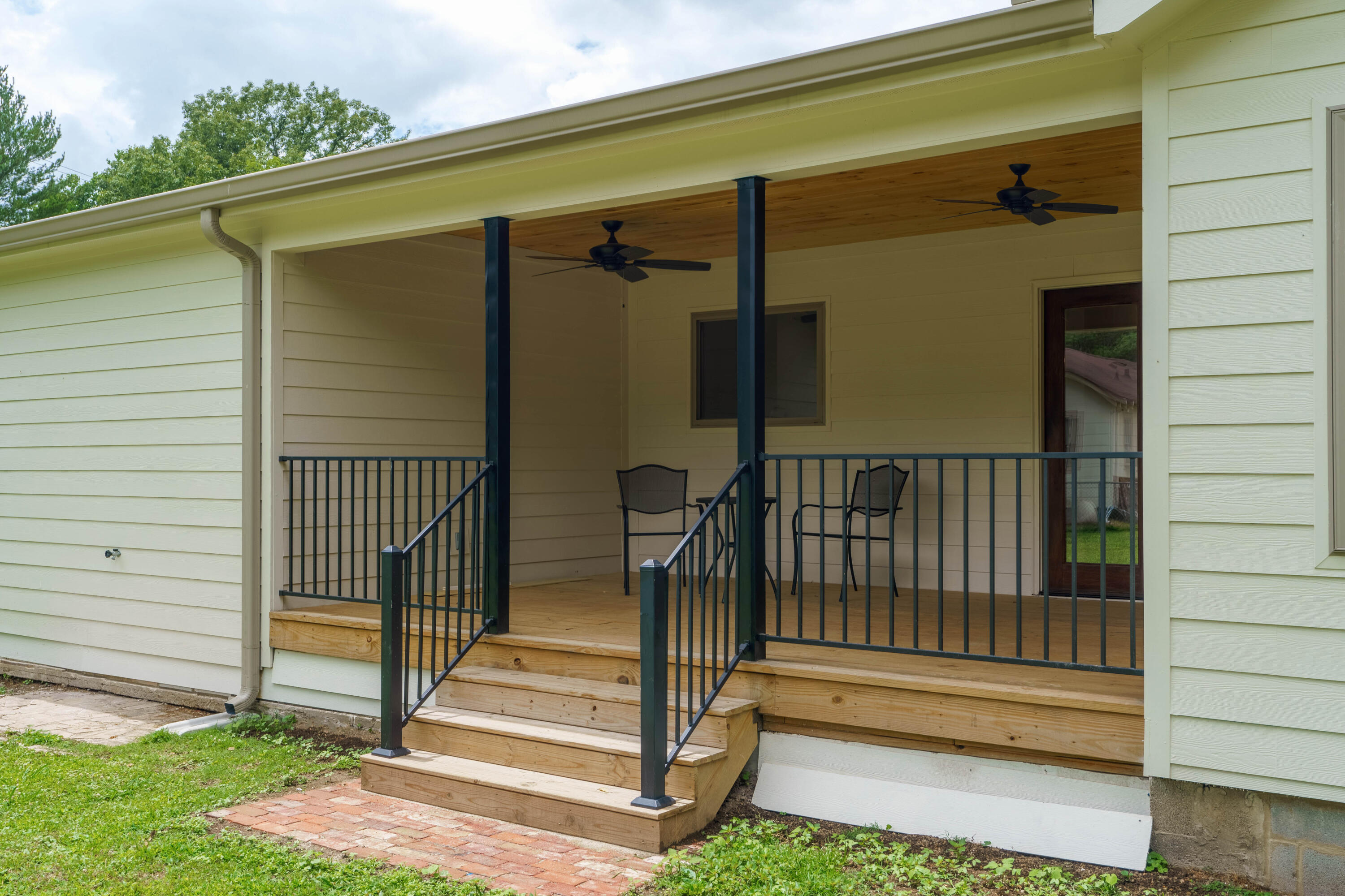 3502 Redding Road Chattanooga, TN 37415 - Photo 30 of 34 11 - 3502 Redding Road - Exterior