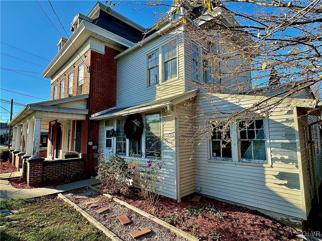 65 2nd Street Slatington, PA 18080 - Photo 3 of 21