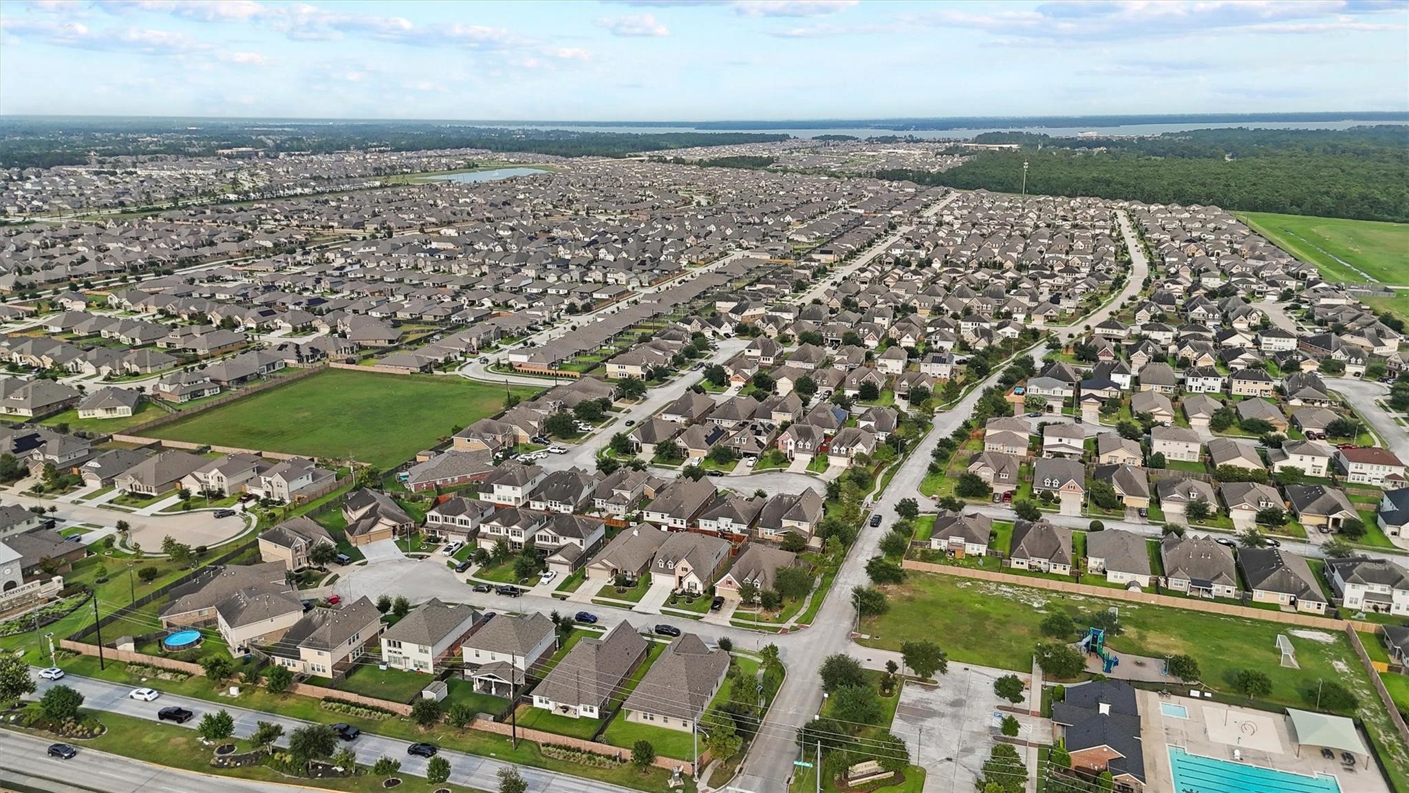 15103 Dry Ridge Court Humble, TX 77346 - Photo 26 of 28 a view of a city