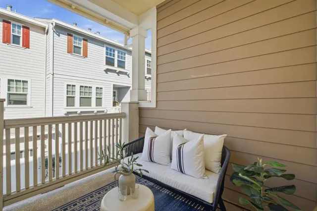 $1,380,000 | 394 Circuit Way, Mountain View, CA 94043