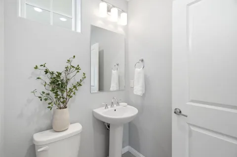 $1,380,000 | 394 Circuit Way, Mountain View, CA 94043