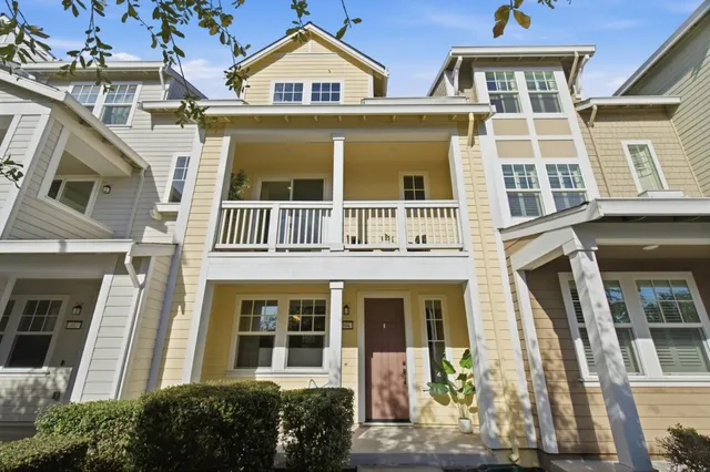 $1,380,000 | 394 Circuit Way, Mountain View, CA 94043