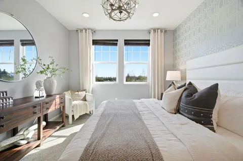 $1,380,000 | 394 Circuit Way, Mountain View, CA 94043