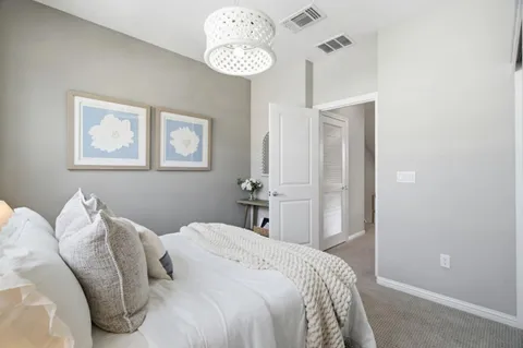 $1,380,000 | 394 Circuit Way, Mountain View, CA 94043