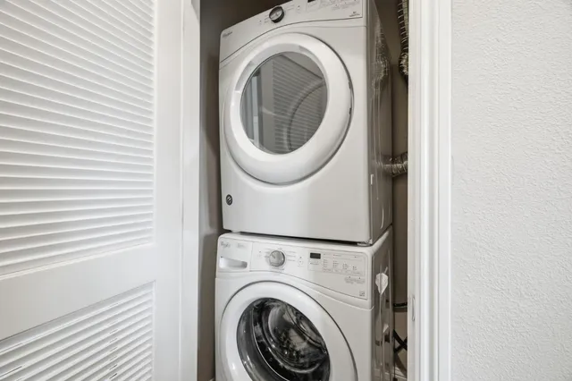 $1,380,000 | 394 Circuit Way, Mountain View, CA 94043