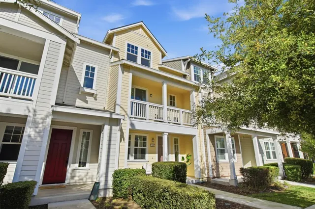 $1,380,000 | 394 Circuit Way, Mountain View, CA 94043