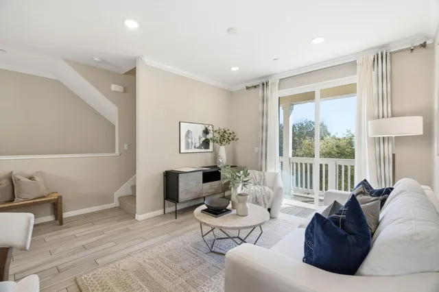 $1,380,000 | 394 Circuit Way, Mountain View, CA 94043