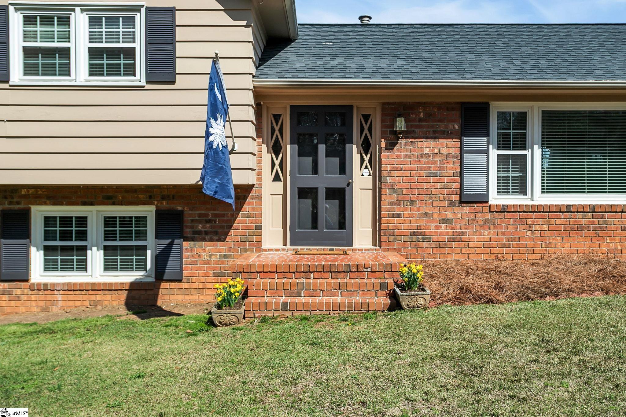 717 Richbourg Road Greenville, SC 29615 - Photo 3 of 50