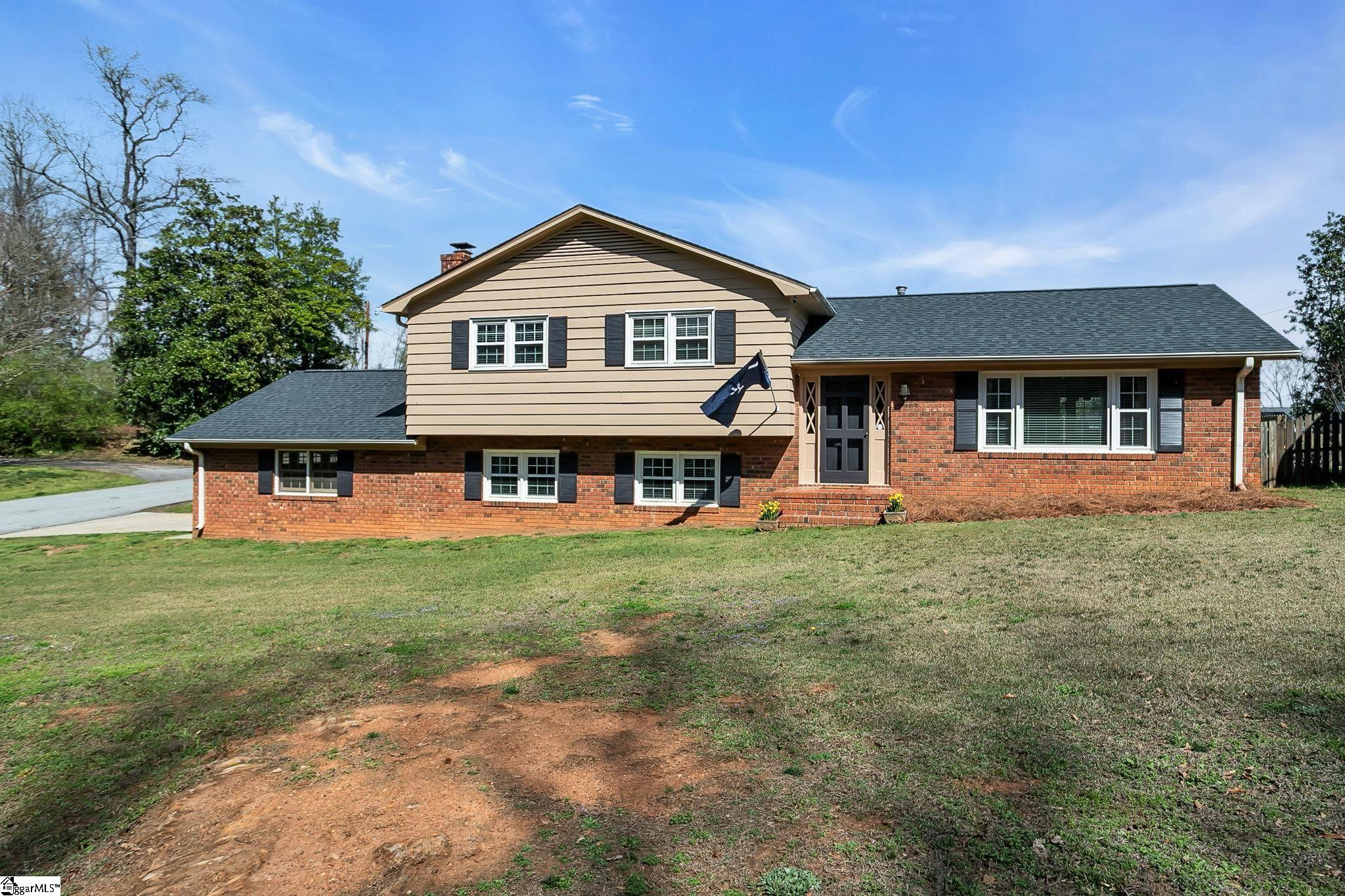 717 Richbourg Road Greenville, SC 29615 - Photo 4 of 50