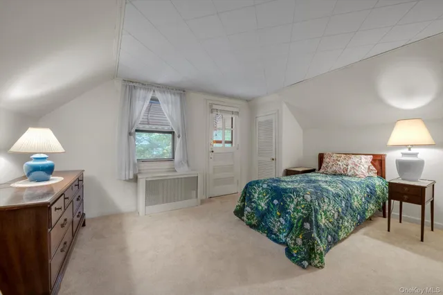 $899,888 | 67 Maple Drive West, New Hyde Park, NY 11040