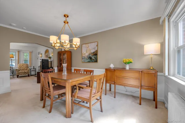 $899,888 | 67 Maple Drive West, New Hyde Park, NY 11040