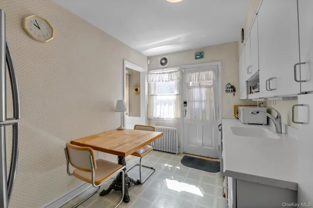 $899,888 | 67 Maple Drive West, New Hyde Park, NY 11040