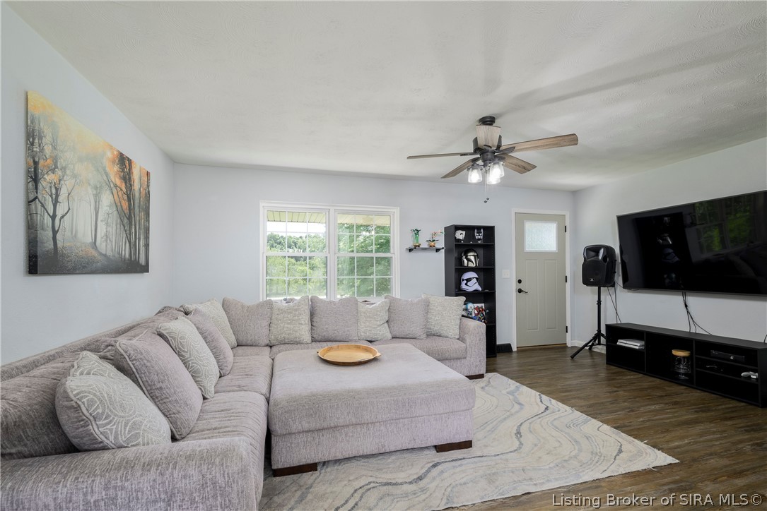 4498 Bethel Road Floyds Knobs, IN 47119 - Photo 6 of 27