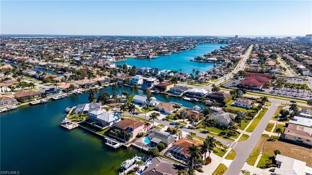 $4,800 | 875 Robin Court, Marco Island, FL 34145