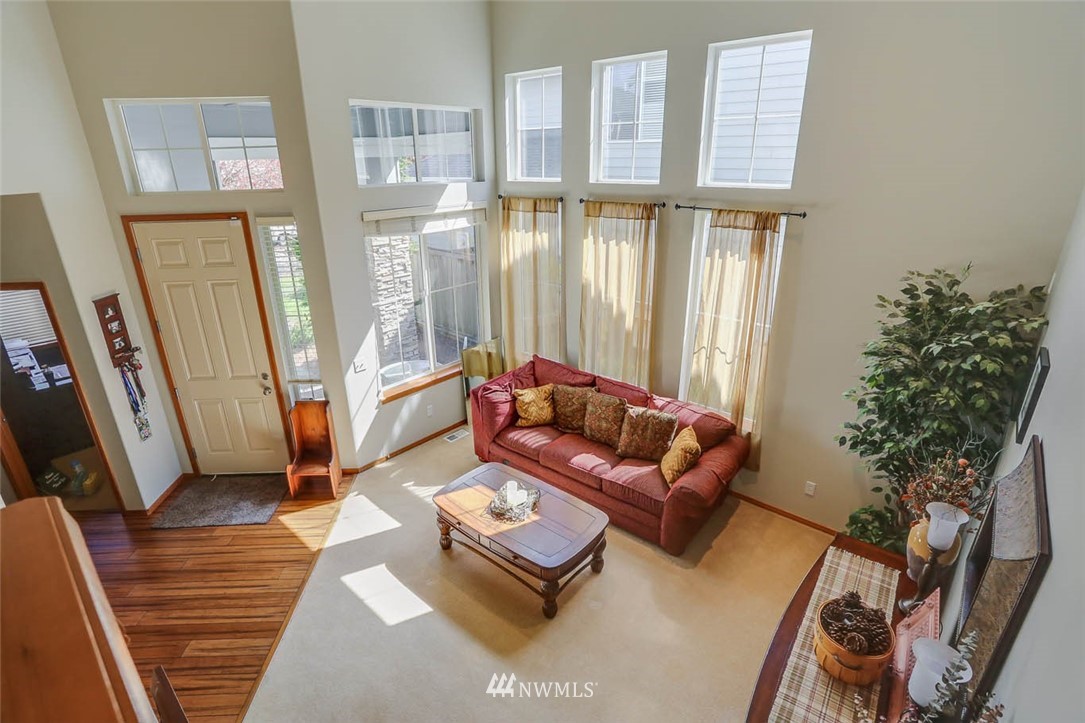 363 Pasco Drive Northeast Renton, WA 98059 - Photo 13 of 26 a living room with furniture and a window