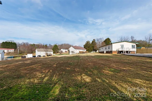 $227,500 | 5125 Goldfinch Court, Granite Falls, NC 28630