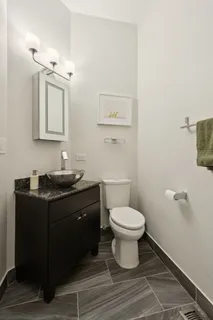 $825,000 | 2130 West Le Moyne Street, Unit 1, Chicago, IL 60622