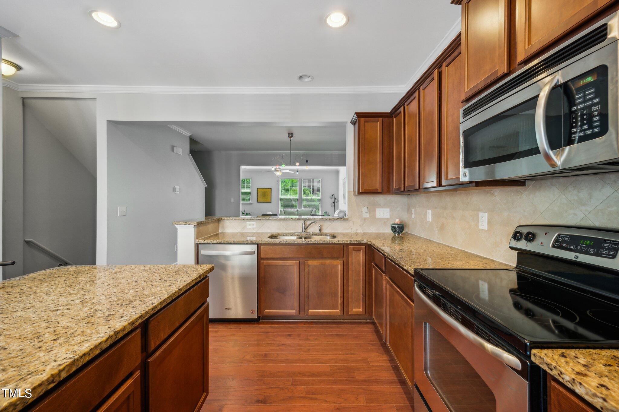3003 Summerhouse Road Cary, NC 27519 - Photo 12 of 32 Summerhouse Rd-014