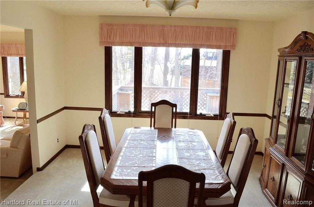 30098 Richmond Road Farmington Hills, MI 48334 - Photo 16 of 61
