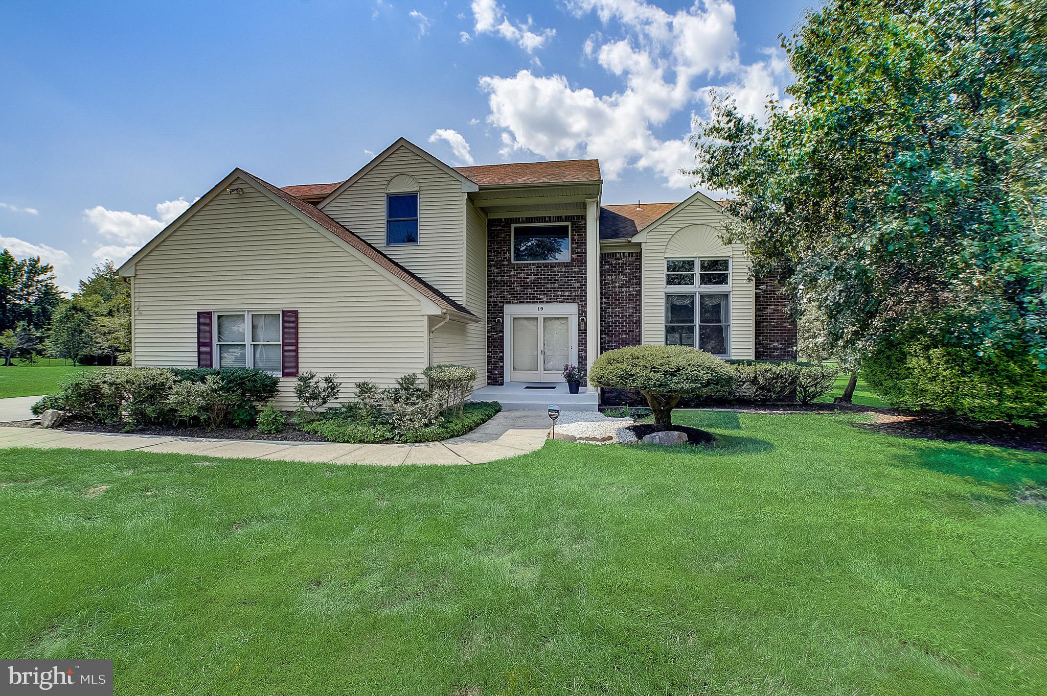 19 Haverford Road Princeton Junction, NJ 08550 - Photo 2 of 35 Gallery Image 2