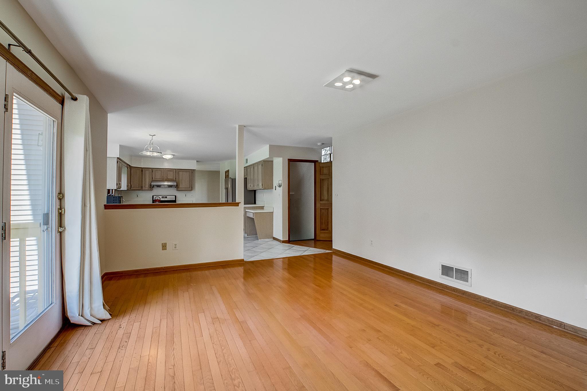 19 Haverford Road Princeton Junction, NJ 08550 - Photo 12 of 35 Gallery Image 12
