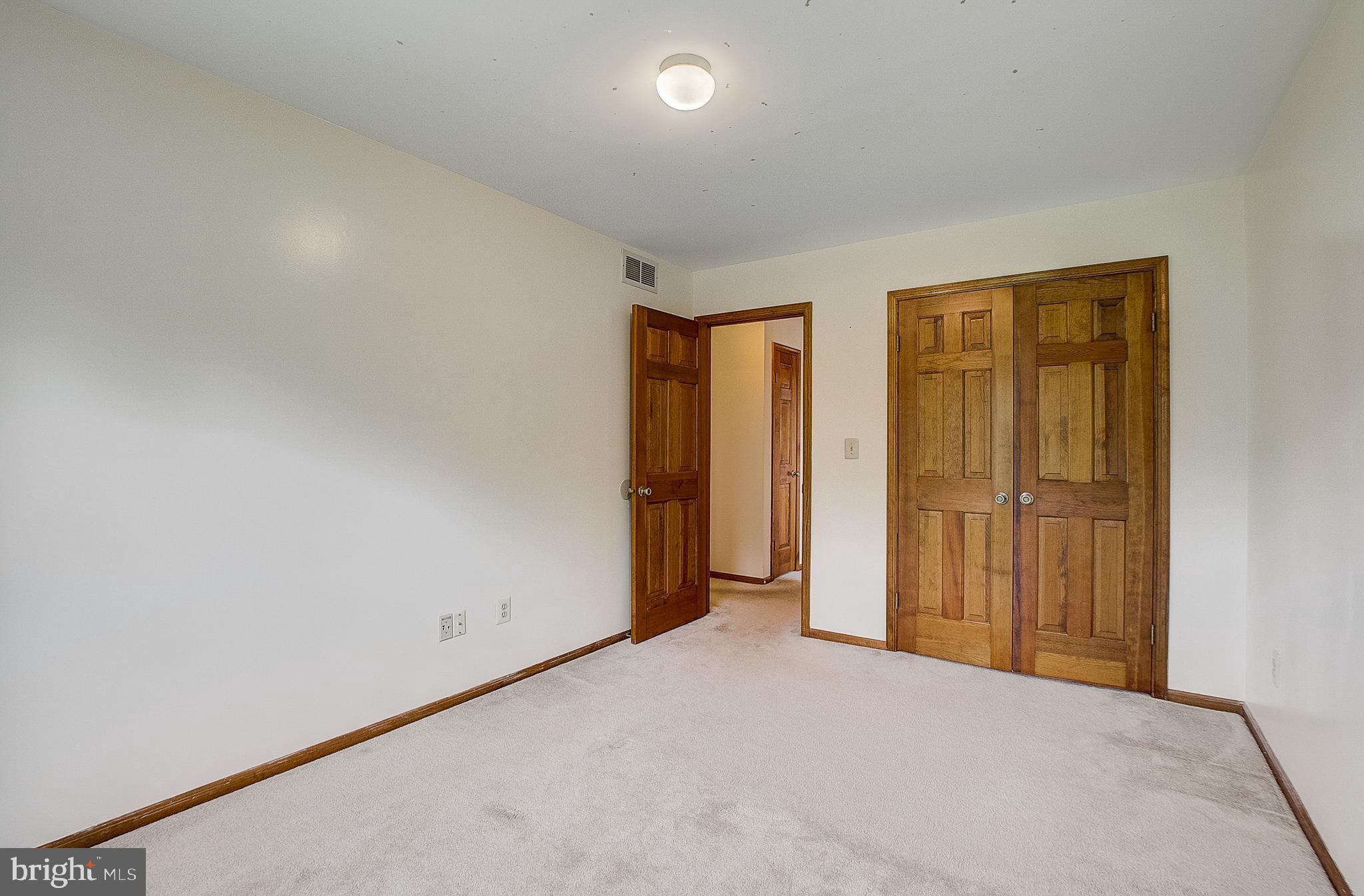 19 Haverford Road Princeton Junction, NJ 08550 - Photo 27 of 35 Gallery Image 27