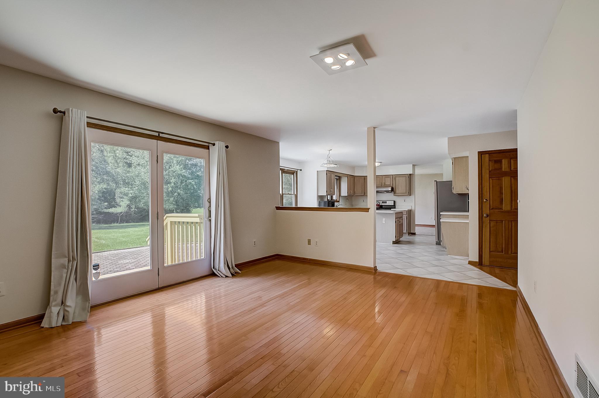 19 Haverford Road Princeton Junction, NJ 08550 - Photo 10 of 35 Gallery Image 10