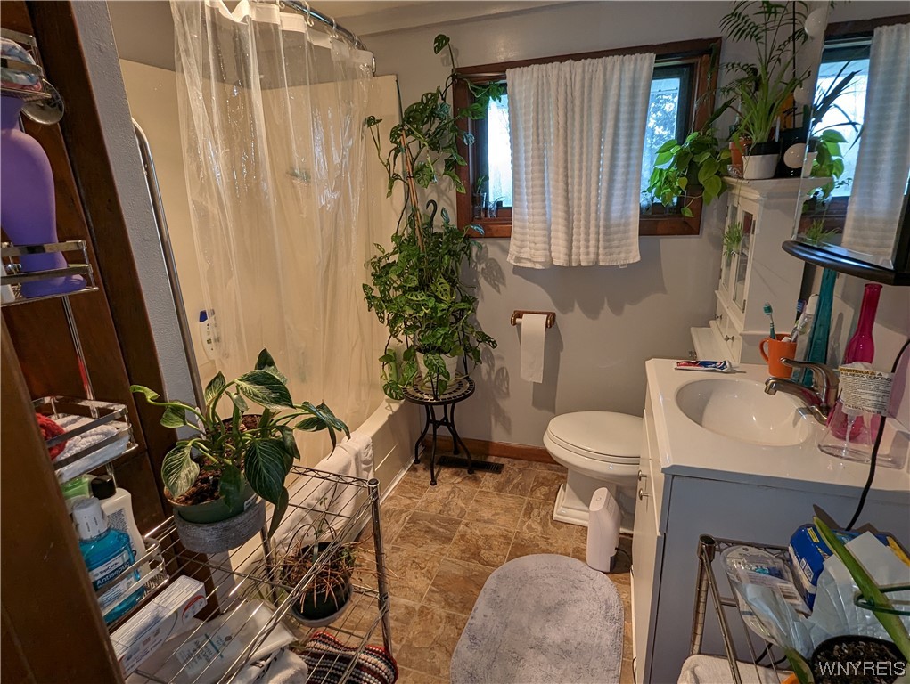 5480 Stone Road Lockport Town, NY 14094 - Photo 13 of 31