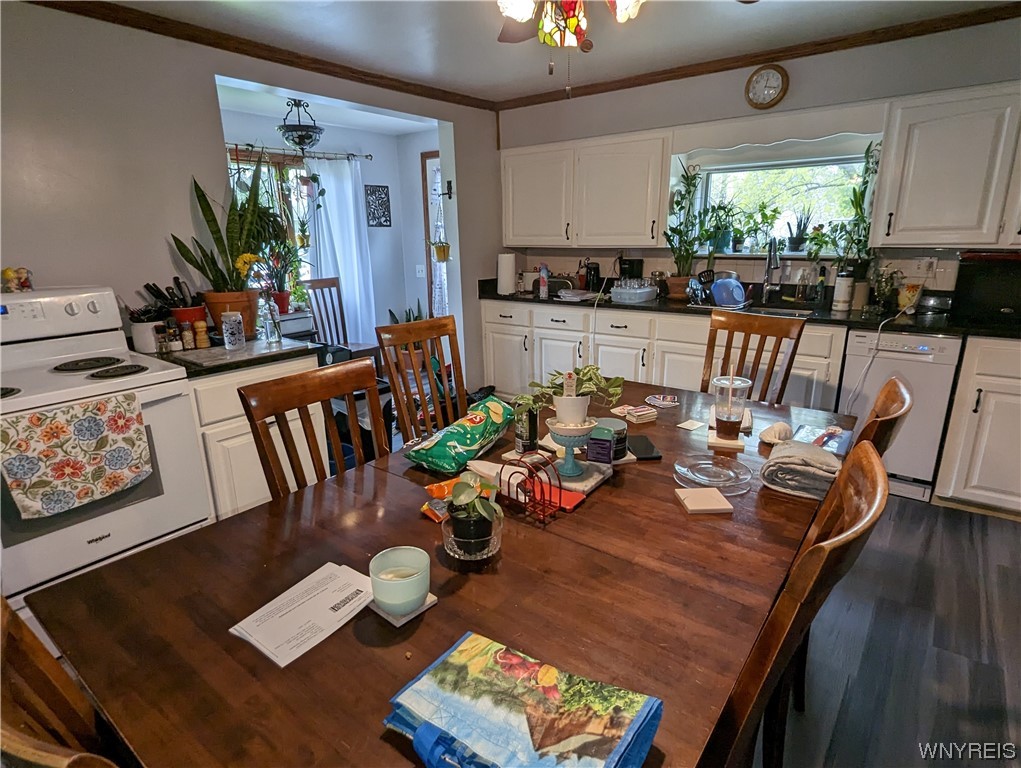 5480 Stone Road Lockport Town, NY 14094 - Photo 17 of 31